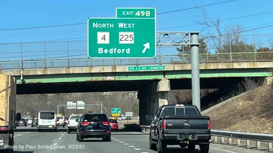 Image of overhead ramp sign for MA 4 North/MA 225 West exit with new milepost based exit number on I-95/MA 128 North in Lexington, by Paul Schlichtman, March 2021
