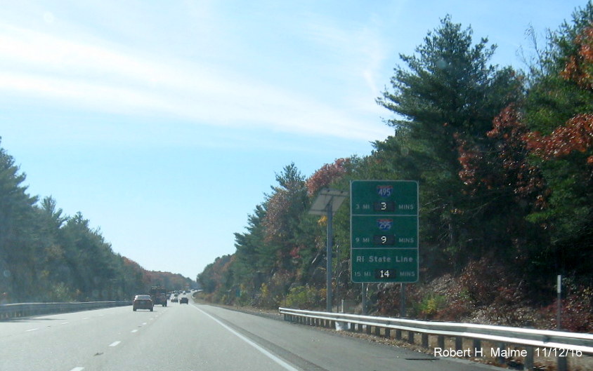 Image of activated Real Time Traffic Sign on I-95 South in Foxboro