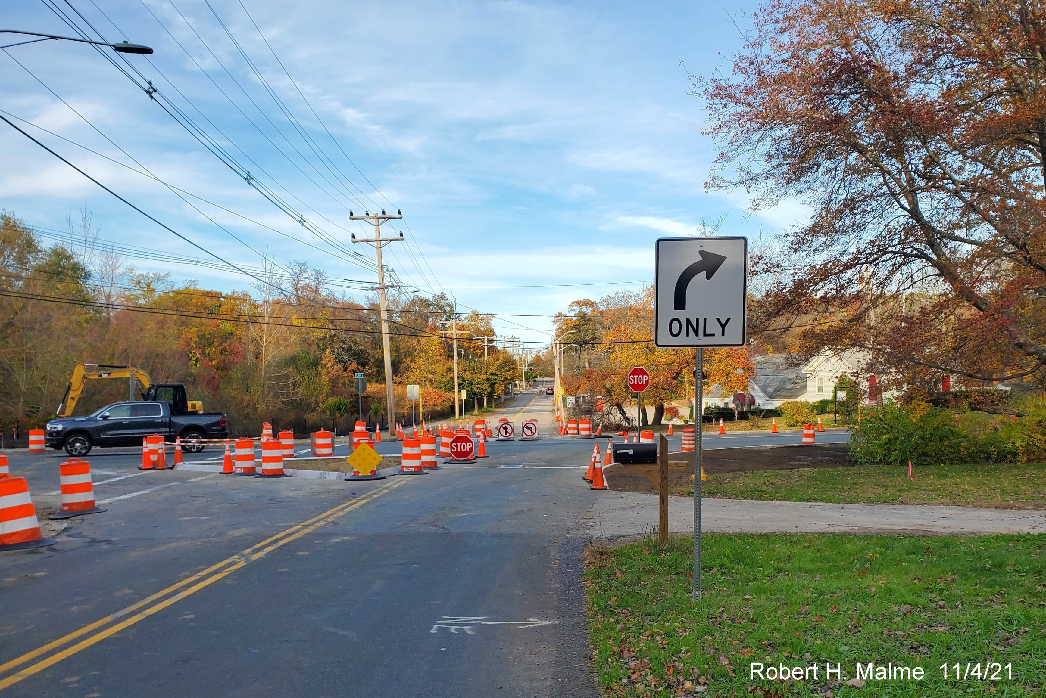 Newly installed Right Turn Only sign headed east on Kilby Street at MA 3A intersection in Hingham, November 2021
