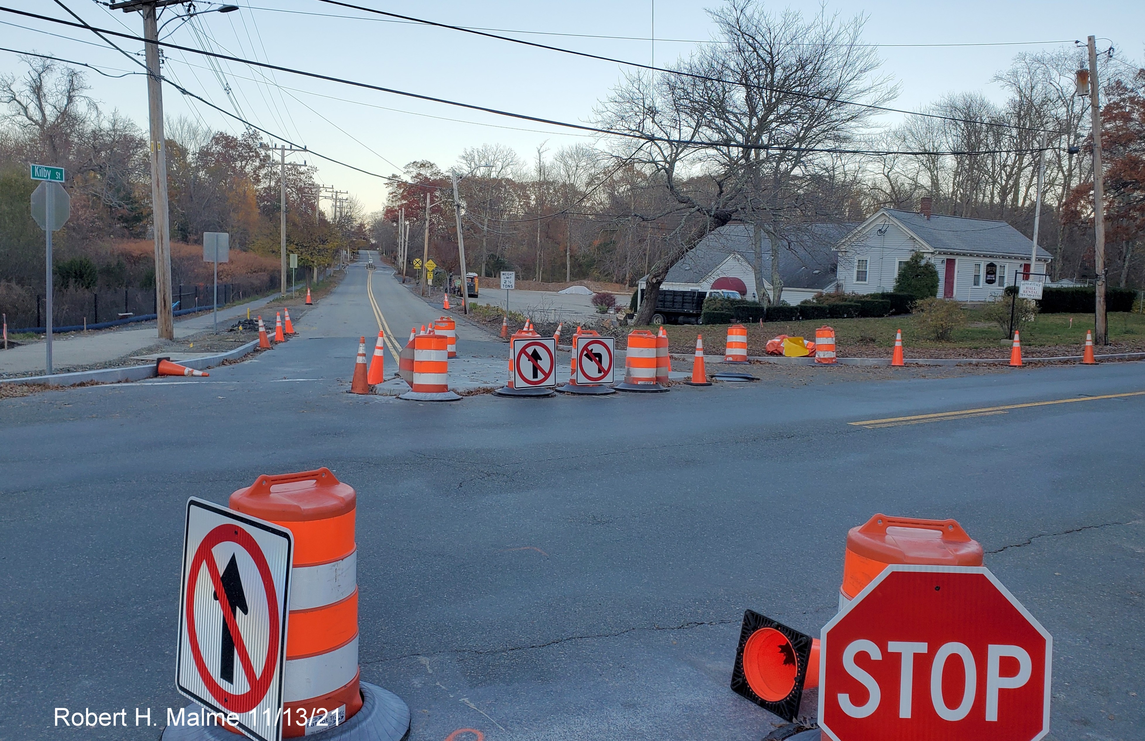 Image of temporary no turn signs at intersection of Kilby Street and Chief Justice Cushing Highway North (MA 3A) in Hingham, November 2021