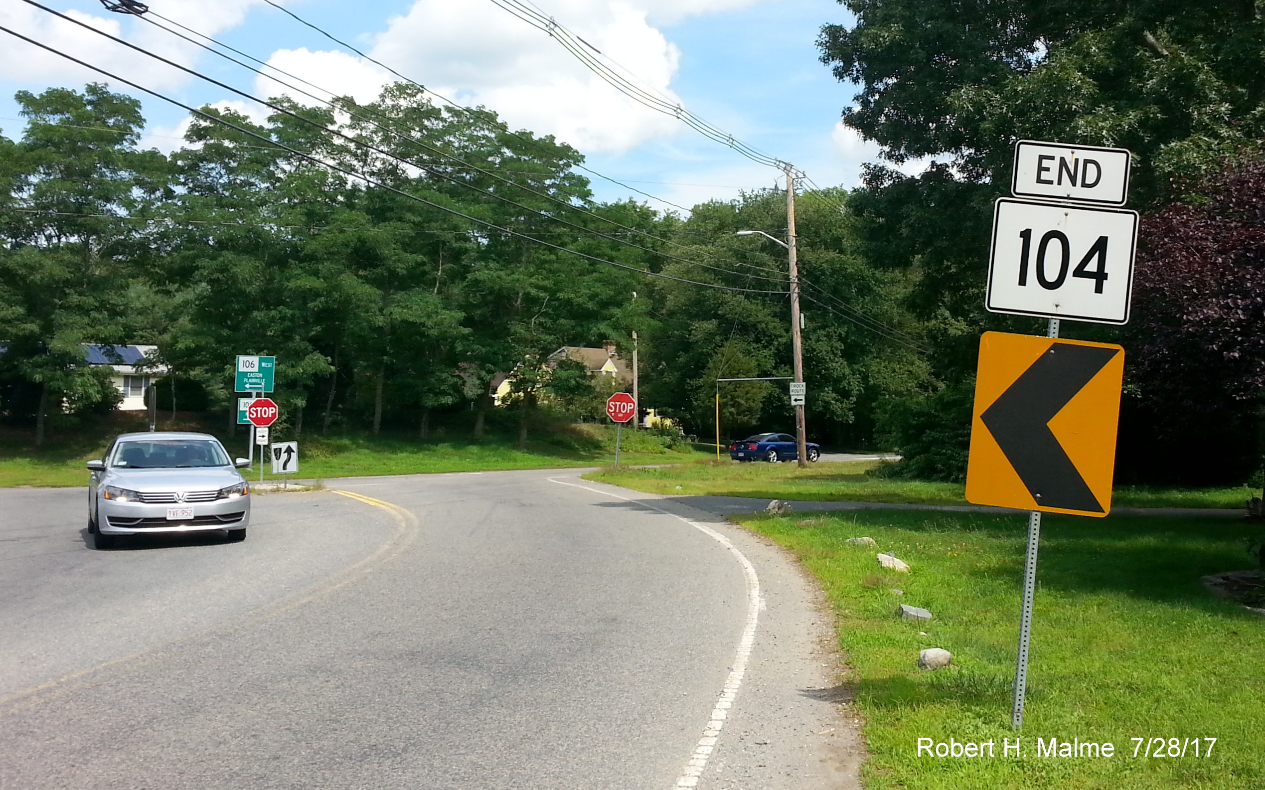 Image of End 104 trailblazer at MA 106 in East Bridgewater