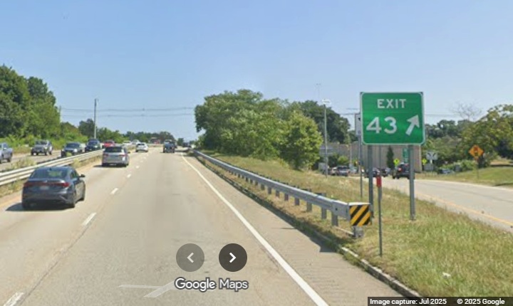 Image of new gore sign for the MA 62 exit on MA 128 North in Danvers, Google Maps Street 
	View, July 2025
