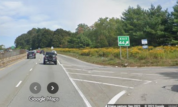 Image of new gore sign for the Trask Lane exit on MA 128 North in Danvers, Google Maps 
	Street View, September 2025