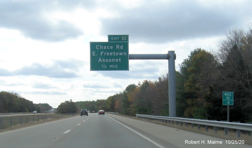 Image of 1/2 mile advance overhead sign for Chace Road exit with new milepost based exit number on MA 140 South in Freetown, October 2020