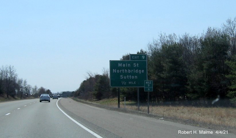 Image of 1/2 Mile advance sign for Main Street exit with new milepost based exit number on MA 146 South in Northbridge, April 2021