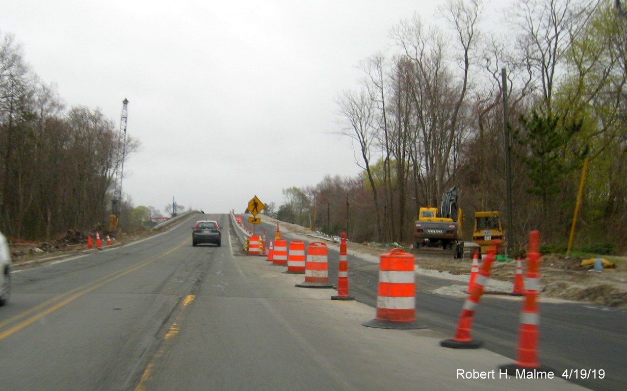 Image of commuter railroad bridge reconstruction along MA 18 widening project work zone in Weymouth