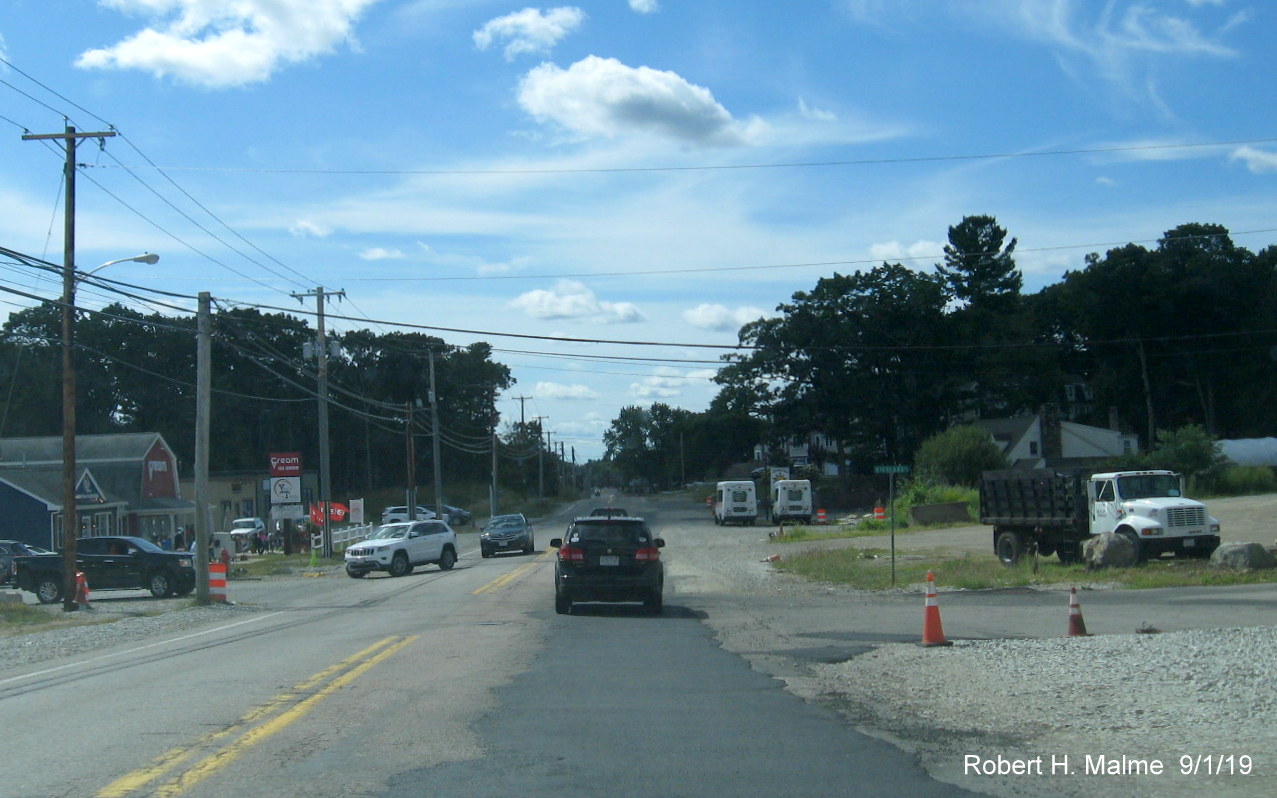 Image of traffic on MA 18 South traveling through MassDOT widening project work zone south of the Abington Ale House