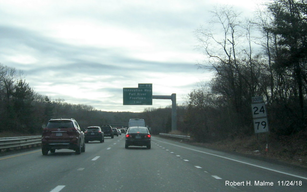 Image of South MA 24/79 reassurance marker prior to overhead advance sign for Innovation Way exit in Freetown in Nov. 2018