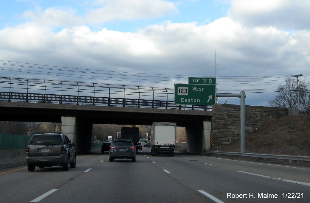 Image of overhead ramp sign for MA 123 West exit with new milepost based exit number on MA 24 North in Brockton, January 2021