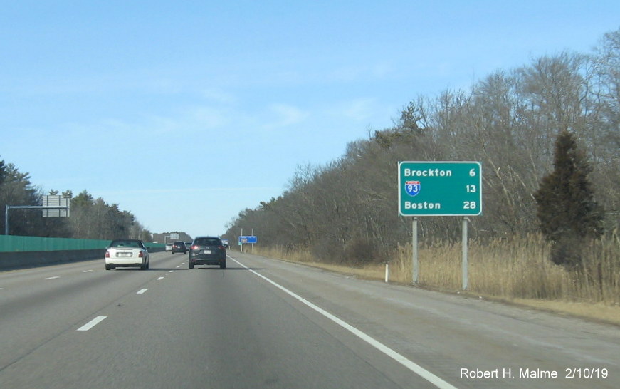 Image of new post-interchange destination distance sign with I-93 shield on MA 24 North in West Bridgewater
