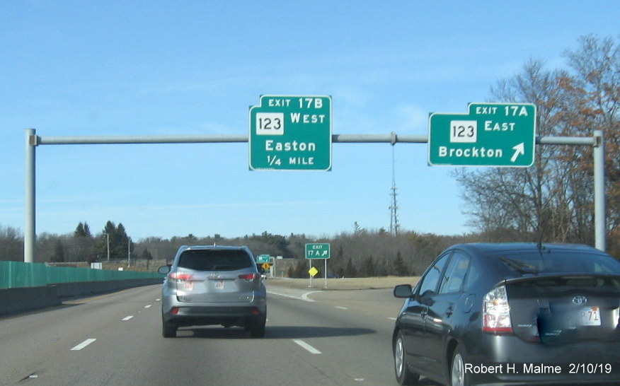 Image of recently installed new gore sign for MA 123 exit on MA 24 North in Brockton