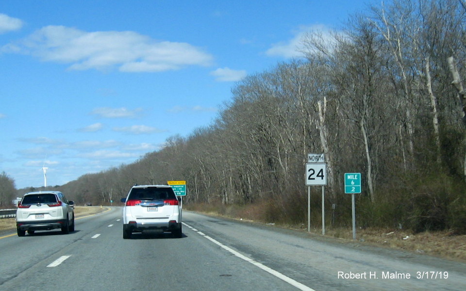 Image of newly installed North MA 24 reassurance marker after US 6 exit in Fall River