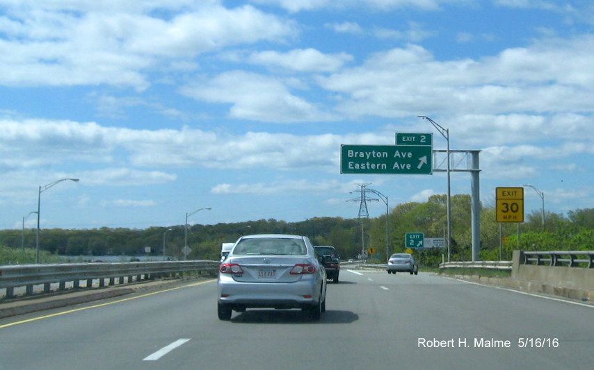 Image of overhead off-ramp sign for Eastern Ave exit on MA 24 South in Fall River