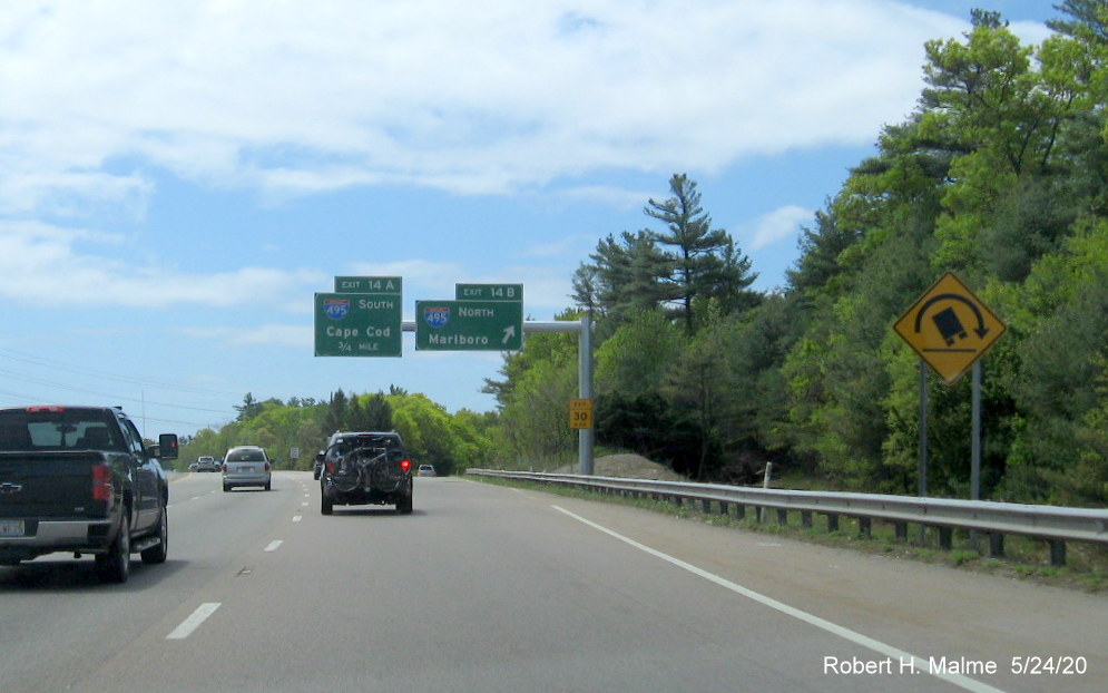 Image of recently placed overhead ramp signs for I-495 exits on MA 24 South in Bridgewater
