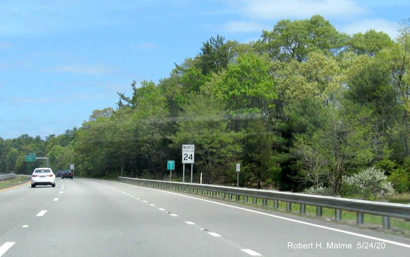 Image of new version of North MA 24 reassurance marker north of MA 79 North exit in Freetown