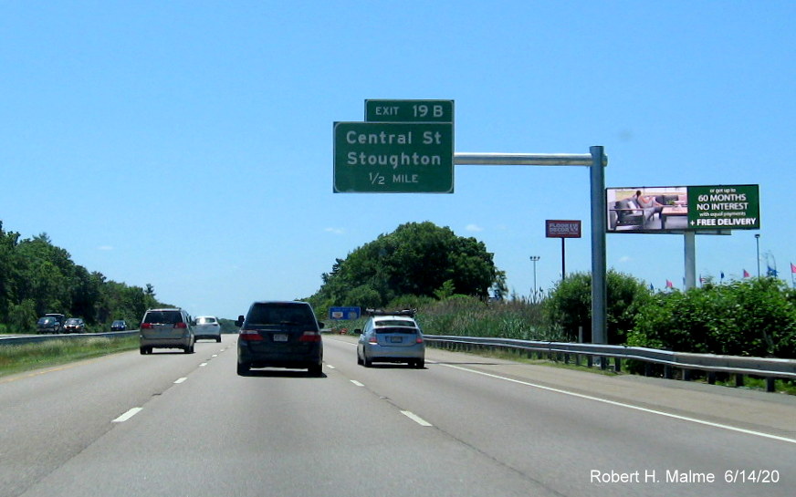 Image of new 1/2 mile advance overhead sign for Central Street exit on MA 24 South in Stoughton, taken June 2020