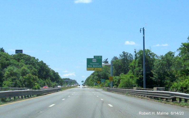 Image of recently place overhead ramp sign of MA 140 exit on MA 24 South in Taunton, taken June 2020