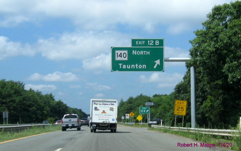 Image of newly placed overhead ramp sign for MA 140 North exit on MA 24 North in Taunton, taken July 2020