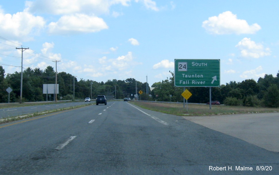 Image of ramp guide sign for MA 24 South on MA 106 East in West Bridgewater, August 2020