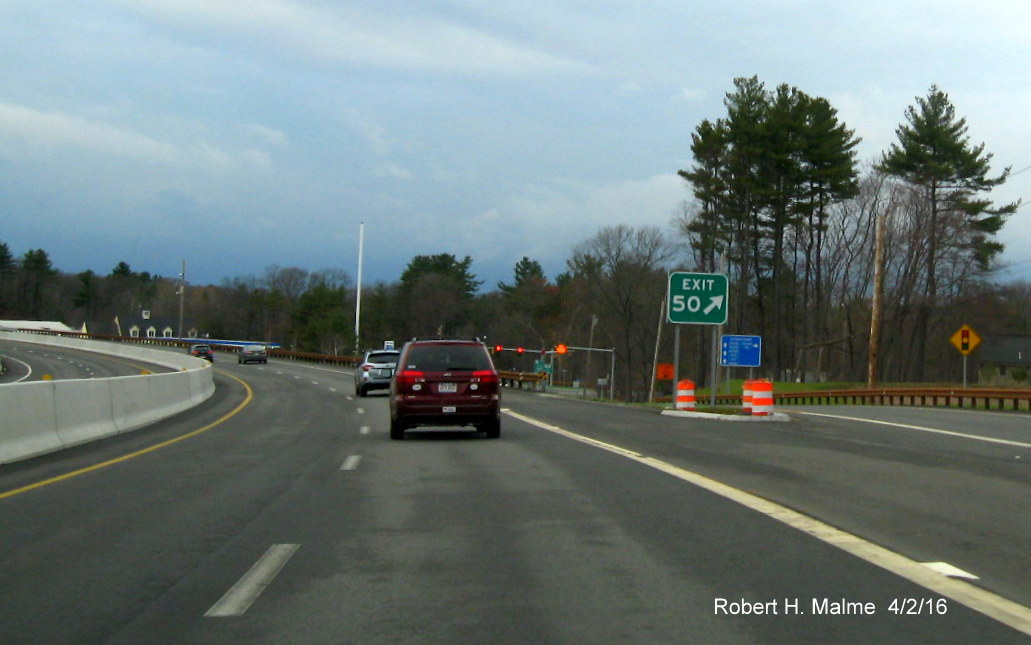Image of new 2A East exit gore sign along MA 2 West in Concord