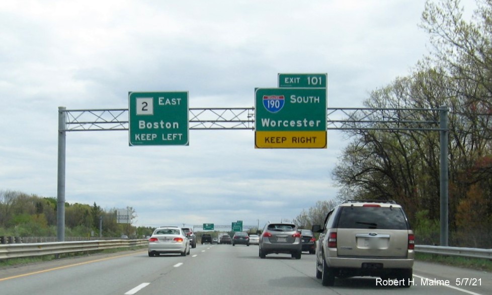 Image of 1 mile advance sign for I-190 South exit with new milepost based exit number on MA 2 East in Leominster, May 2021