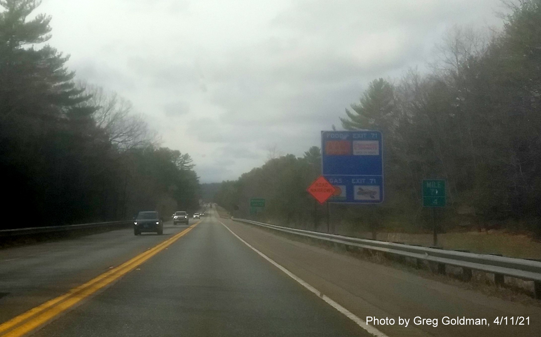 Image of blue Food Services sign for US 202 South exit with new milepost based exit number on MA 2 West in Athol, by Greg Goldman, April 2021
