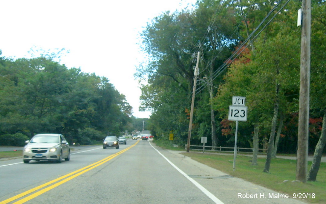 Image of Junction MA 123 trailblazer on MA 3A North in Scituate