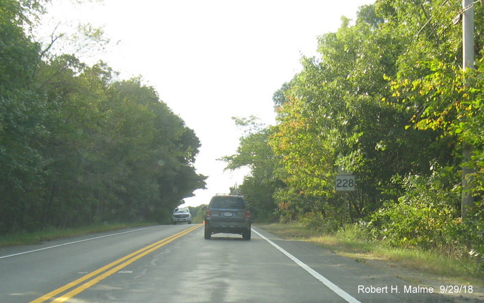 View of Junction MA 228 trailblazer on MA 3A North, Chief Justice Cushing Highway in Hingham