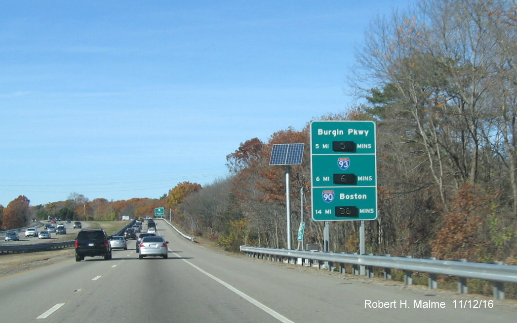 Image of fully activated Real Time Traffic sign on MA 3 North in Weymouth