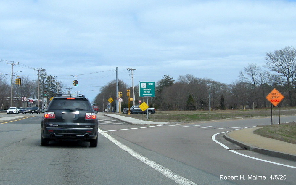 Image of MA 3 ramp guide sign on US 44 East in Plymouth with no reference to US 44 West