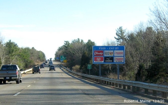 Image of ground mounted Blue Food services sign for MA 139 exit with new milepost based exit number on MA 3 South in Marshfield, December 2020