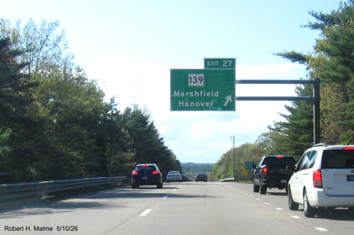 Image of new overhead ramp sign for the MA 139 exit on MA 3 North in Pembroke, 
	May 2026