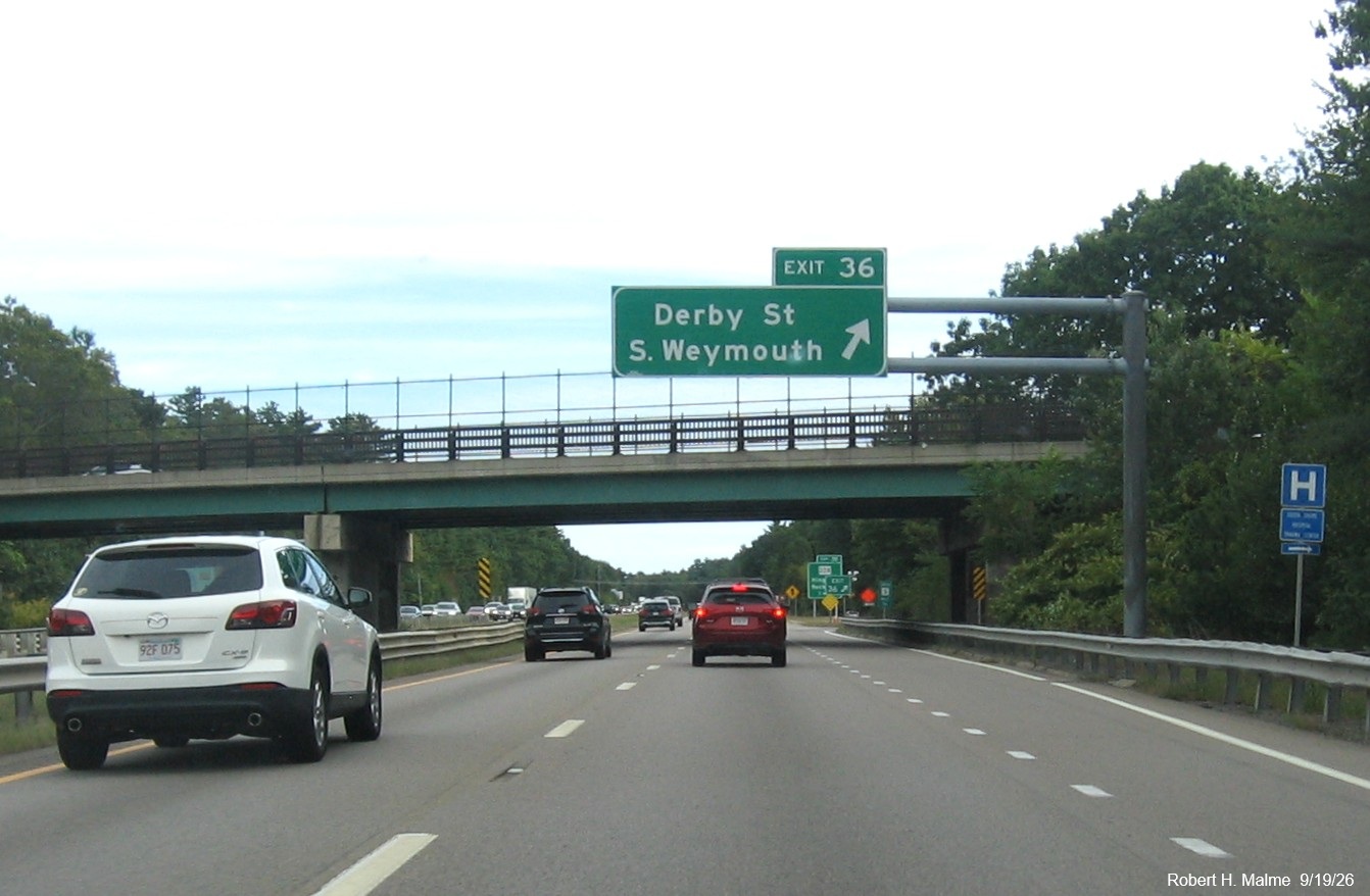 Image of new overhead ramp sign for the Derby Street exit on MA 3 South in Hingham, September 
	2026