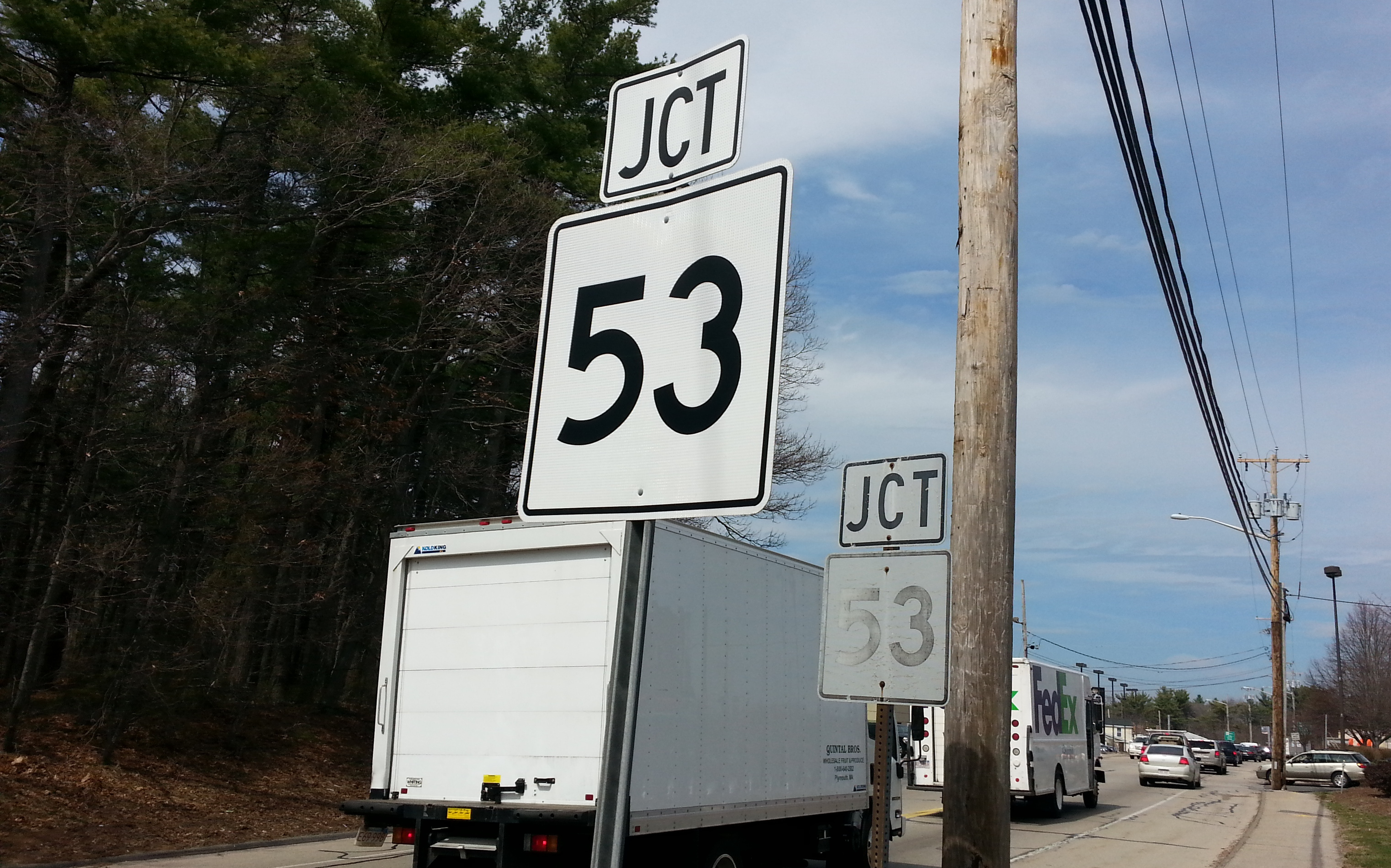 Image of duplicated Jct 53 signs on MA 228 in Norwell in 2014