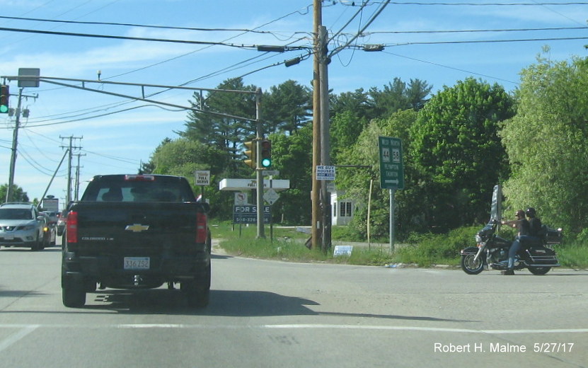 Image of Mass. Guide (Paddle) sign at intersection with MA 58 using wrong shields for US 44