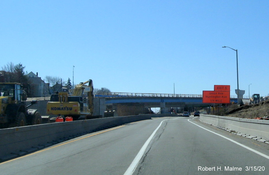 Image of orange temporary exit sign for Union Avenue on RI 10 South in US 6 interchange construction zone in Providence, with old exit number, taken in March 2020