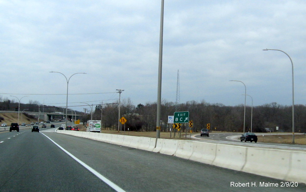 Image of newly placed milepost based exit number gore sign for RI 99 North exit on RI 146 North in Lincoln
