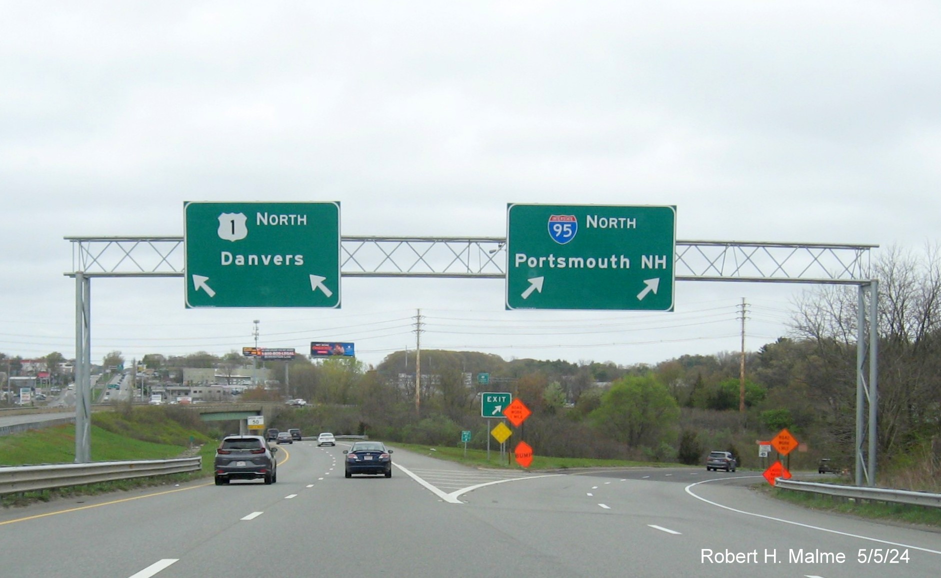 Image of overhead signage at the split of ramps for I-95 North and US 1 North in Peabody, May 2024