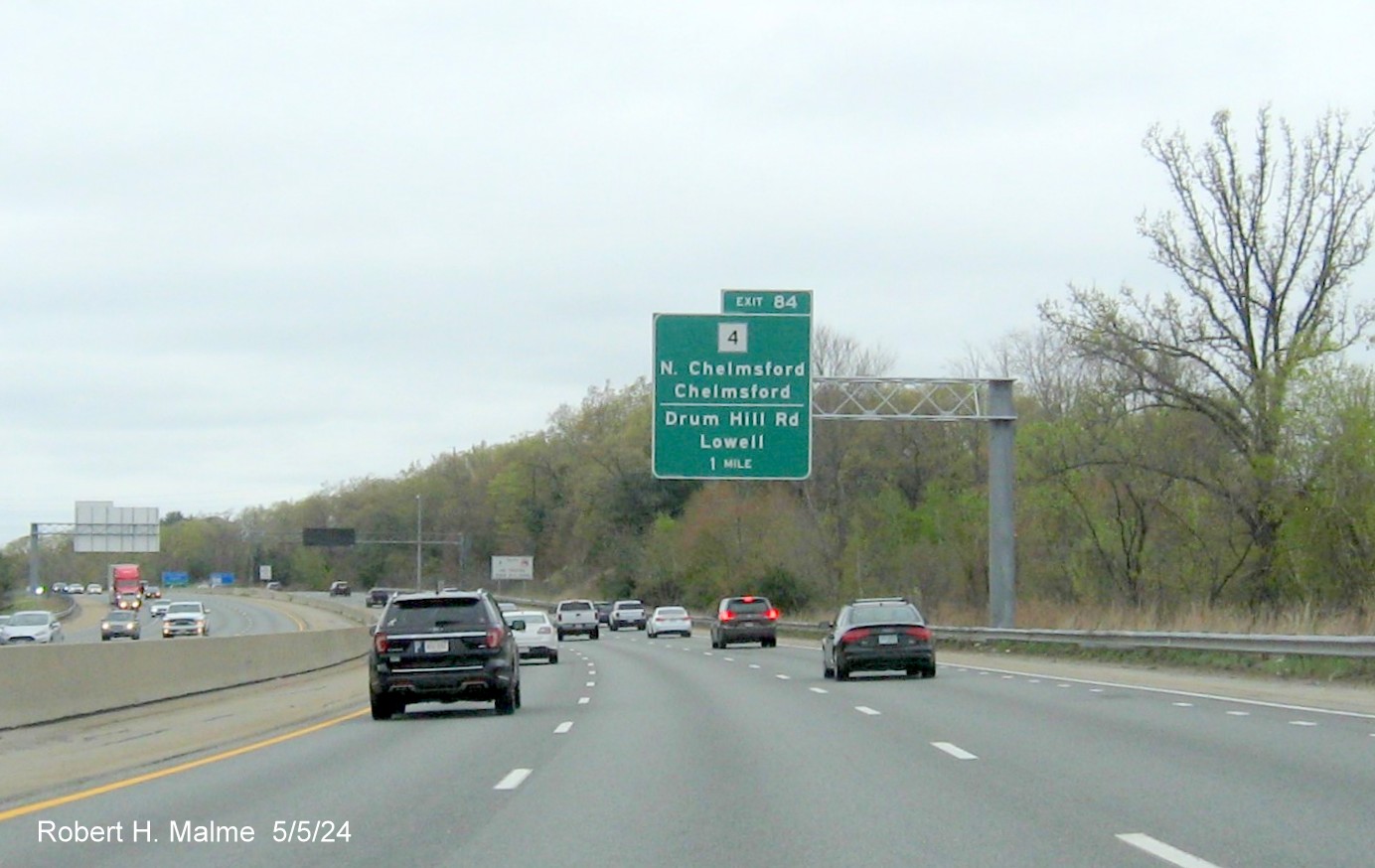 Image of new 1 mile advance sign for MA 4/Drum Hill Road exit on US 3 North in Chelmsford, May 2024