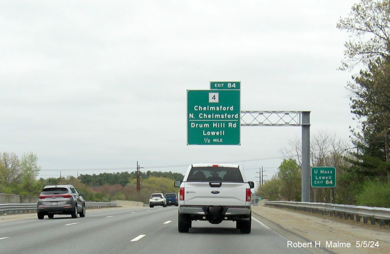 Image of new 1/2 mile advance sign for MA 4/Drum Hill Road exit on US 3 South in Chelmsford, May 2024