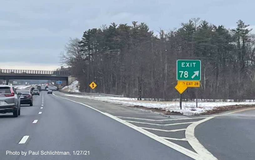 Image of gore sign for Treble Cove Road exit with new milepost based exit number and yellow old exit number sign below on US 3 South in Billerica, by Paul Schlichtman, January 2021