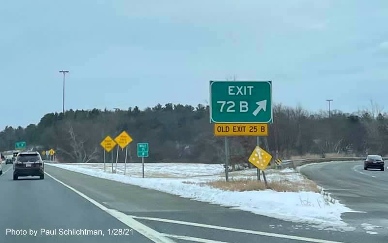 Image of gore sign for I-95 South exit with new milepost based exit number and yellow old exit number sign below on US 3 South in Burlington, by Paul Schlichtman, January 2021