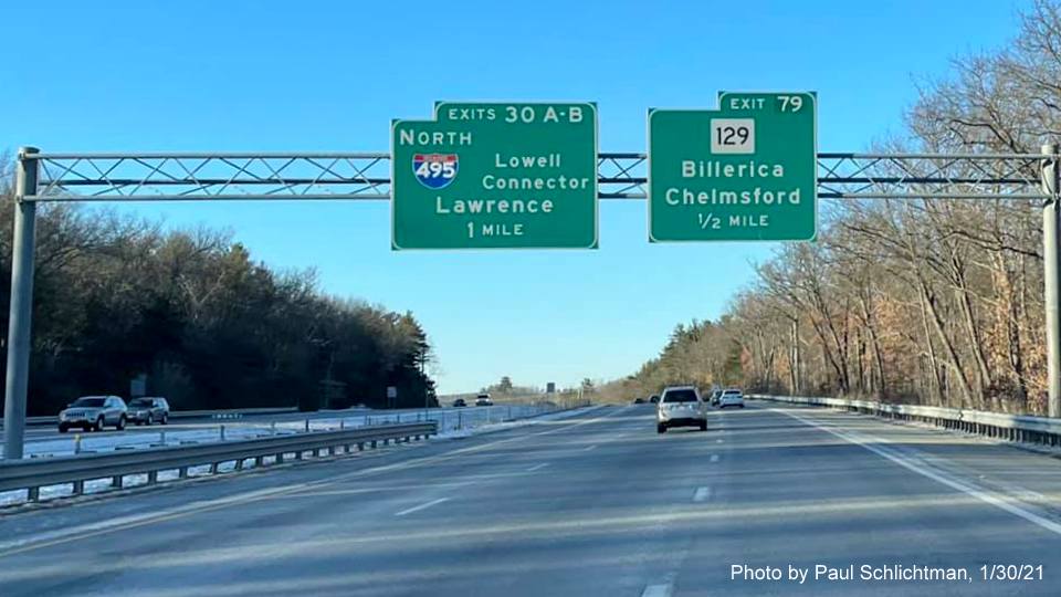 Image of 1/2 mile advance overhead sign for MA 129 exit with new milepost based exit number on US 3 North in Chelmsford, by Paul Schlichtman, January 2021  