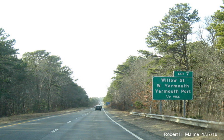 Image of new 1/2 mile advance sign for Willow Street exit on US 6 West in Yarmouth