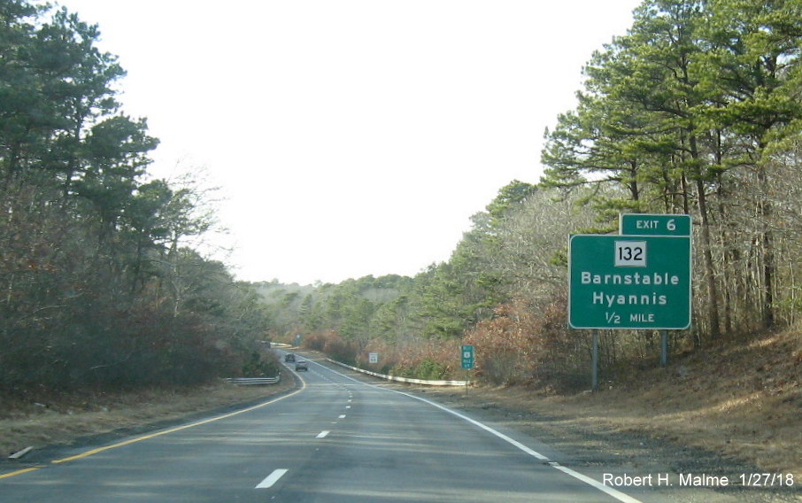 Image of new 1/2 mile advance sign for MA 132 exit on US 6 West in Barnstable