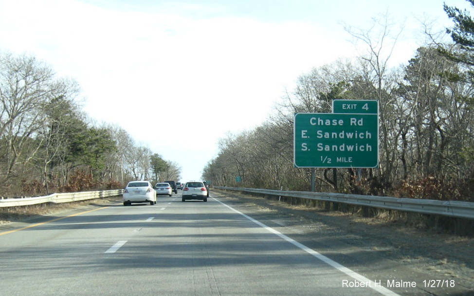 Image of new 1/2 mile advance sign for Chase Rd exit on US 6 East in Sandwich
