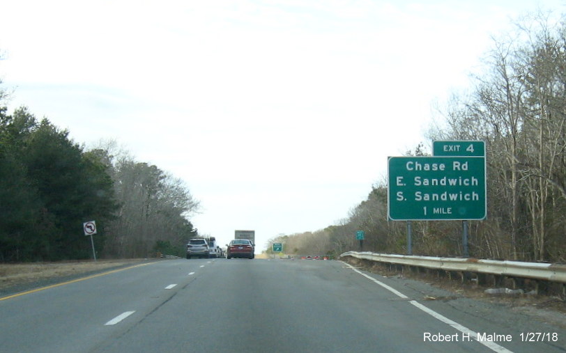 Image of new 1-mile advance sign for Chase Rd exit on US 6 West in Sandwich