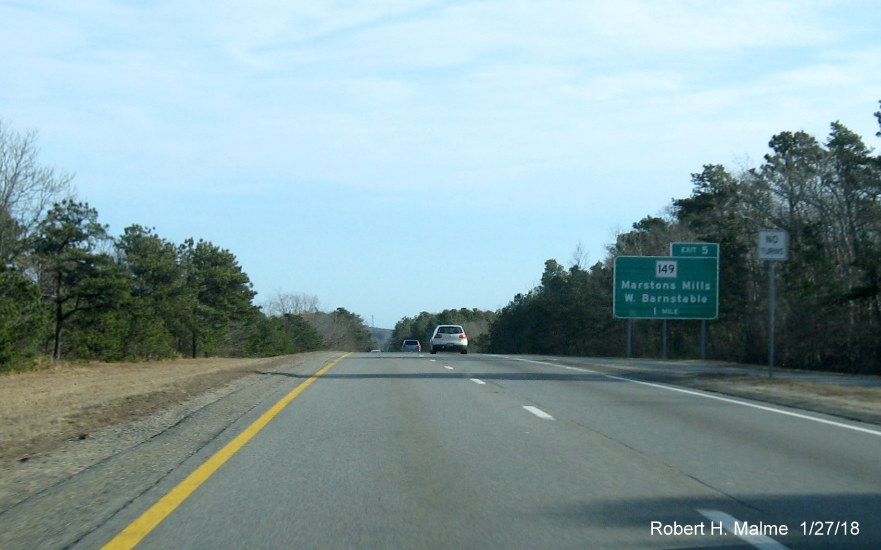 New 1-Mile advance sign for MA 149 exit on US 6 East in Barnstable