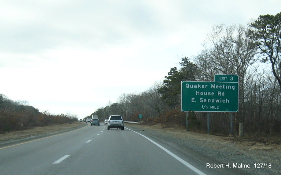 Image of new 1/2 mile advance sign for Quaker Meeting House Rd exit on US 6 West in Sandwich