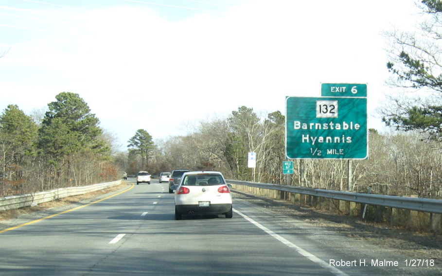 Image of new 1/2 mile advance sign for MA 132 exit on US 6 East in Barnstable